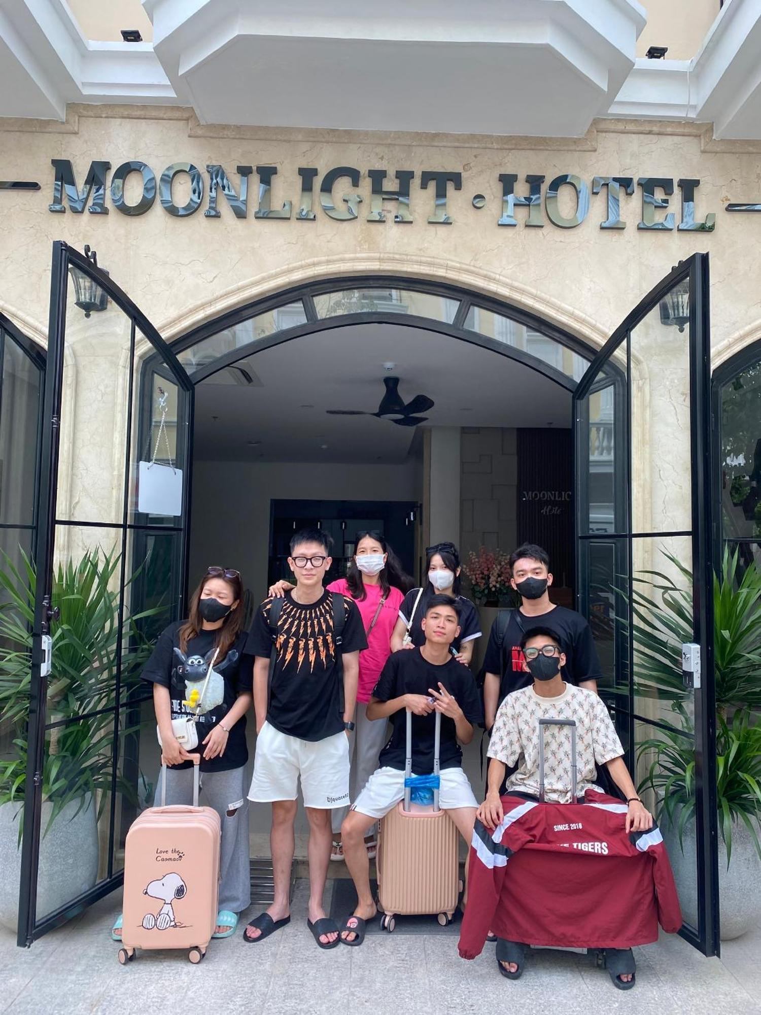 Moonlight Hotel Hạ Long Extérieur photo
