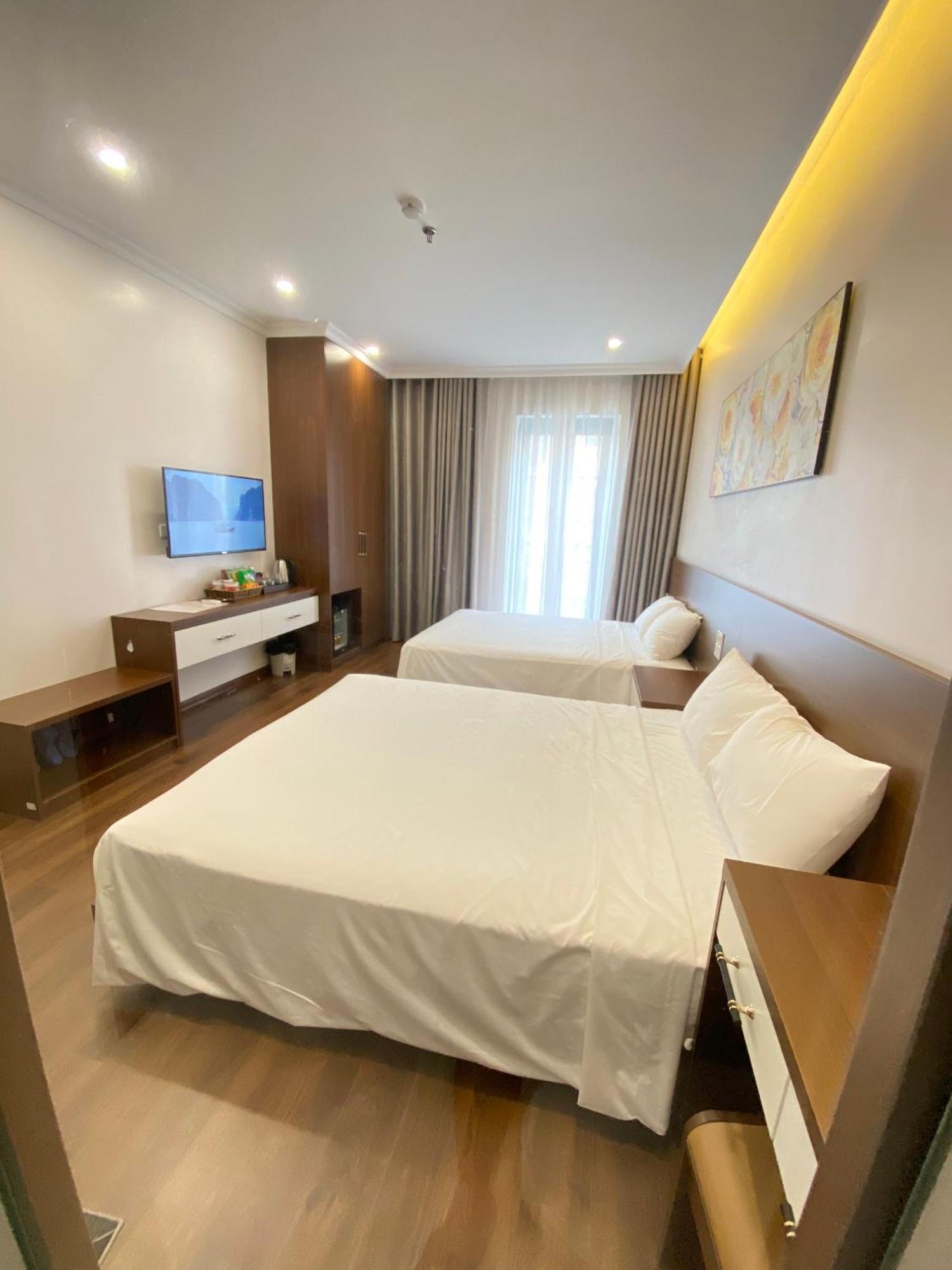 Moonlight Hotel Hạ Long Extérieur photo